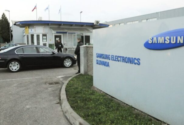Szlovák sajtóértesülések szerint tömeges elbocsátásokra készül a galántai Samsung