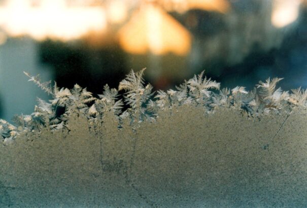 Csütörtökön is marad a fagypont körüli hőmérséklet. Több helyen alakulhat ki köd