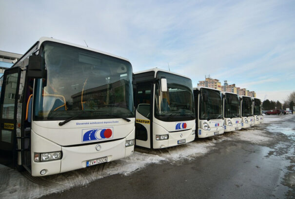 Mától nem járnak a zólyomi SAD buszai Besztercebánya megyében. Lunter és Pellegrini egymásnak üzenget