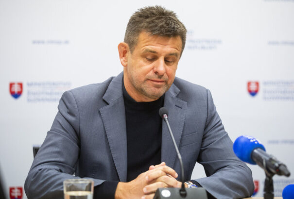 Bugár védelmébe vette Sólymost, aki állítólag rasszista megjegyzéseket is tett a tegnapi esti incidens során