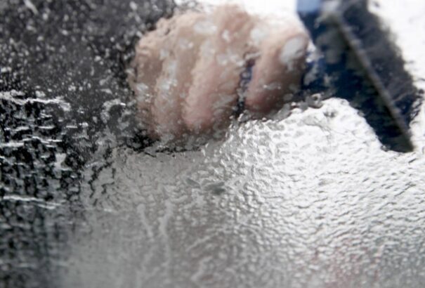 Csütörtökre csúszós utakat és csapadékot ígérnek a meteorológusok