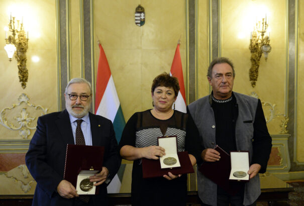 A magyar kultúra napja – Átadták a Pro Cultura-díjakat, a füleki Szvorák Zsuzsanna is a díjazottak között