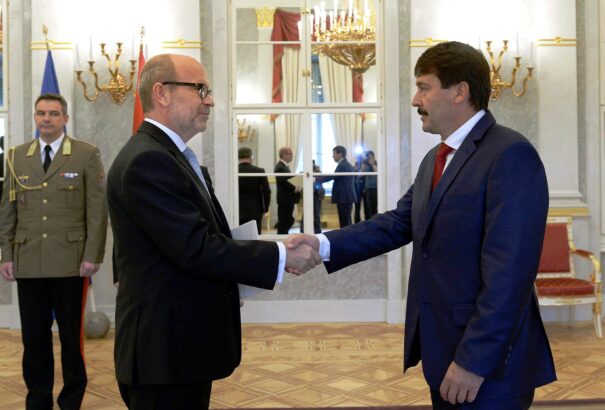 Körkép.sk exkluzív! Elutasították Samu feljelentését. A rendőrség engedi, hogy a szlovákok Orbán határrevíziós törekvéseivel riogassanak