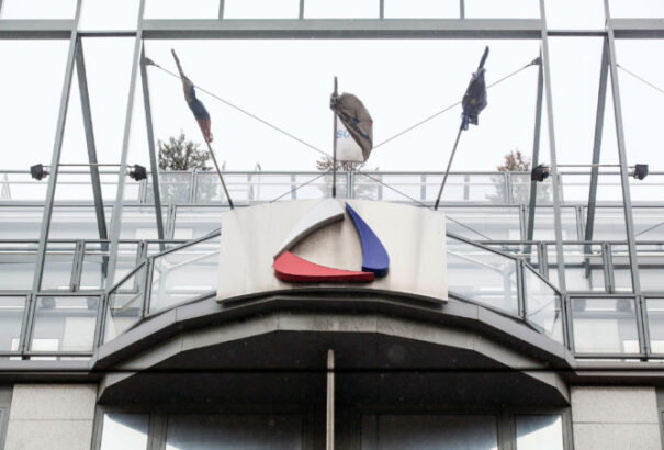 A Szociális biztosító az egyes juttatások megítélésénél nem vizsgálja, hogy milyen okból szűnt meg a munkaviszony