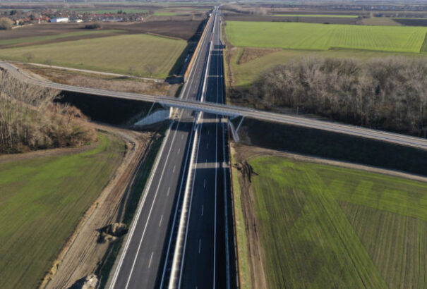 Fusi-munka? Berényiék elutasították Érsekéktől a D4R7 Nagyszombat megyét érintő szakaszának átvételét