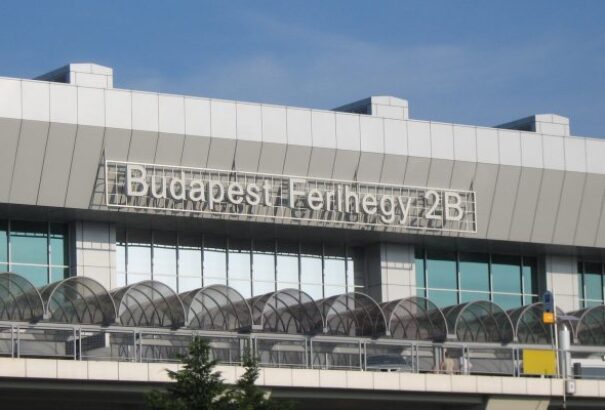 Rendszeres buszjárat indul Pozsonyból a budapesti reptérre