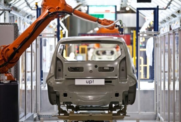 Autóipari szövetség: A sztrájk fennakadásokat okoz a termelésben