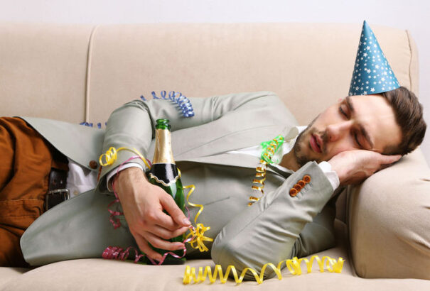 Idén kevesebb balesethez és alkolmérgezéses esethez riasztották a mentősöket