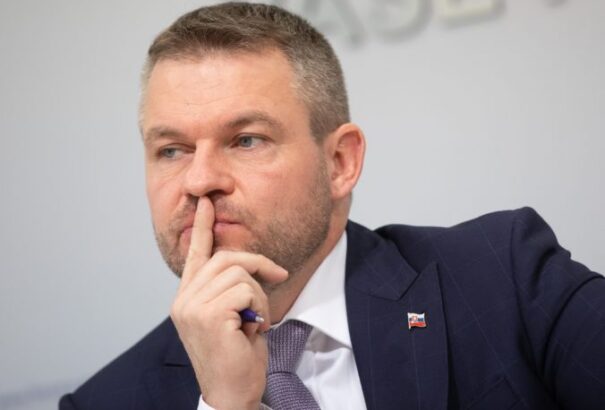 Pellegrini: Két szlovák állampolgár szeretne hazatérni Kínából. Lehetséges, hogy mindketten fertőzöttek