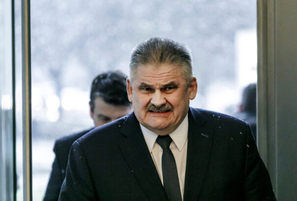 Nőtt a munkanélküliség, de a lélektani határ alatt maradt