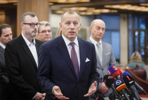 A Sme rodina hajlandó támogatni a Smer szociális intézkedéseit – de Fico előbb kérjen bocsánatot