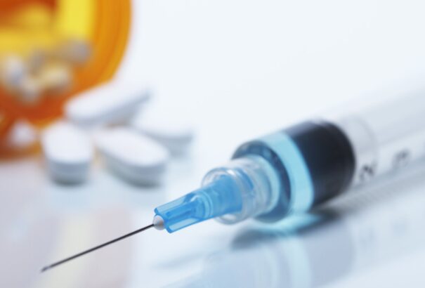 Több megyében is razziázik a NAKA