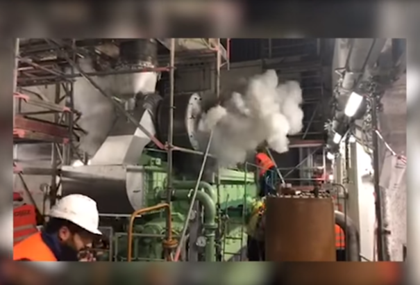 Kiszivárgott videó: 2018-ban felrobbant a mohi atomerőmű épülő blokkjában az egyik dízelgenerátor