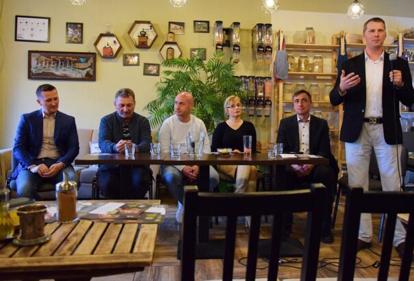 Szlovákia sosem lesz nemzetállam. Ide is kellene egy Orbán-kaliberű államférfi – OĽANO-s fórumon jártunk