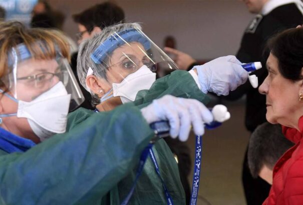 Koronavírus – Az elmúlt huszonnégy órában csaknem ötvennel nőtt a halottak száma Olaszországban