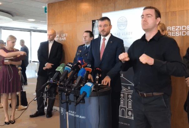 Szlovákia kemény intézkedéseket vezet be a koronavírus miatt. Az iskolákat és a reptereket is bezárják