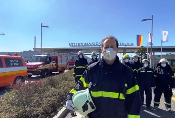 Leáll a fő befizető. A pozsonyi Volkswagen határozatlan időre leállítja a gyártást