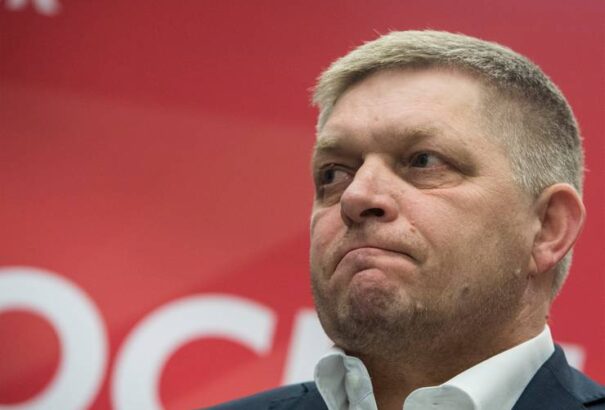 Fico elismerte a vereséget, de a felelősséget már nem. Tisztán baloldali pártot csinálna a Smerből