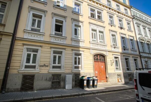 Folytatódik az ingatlanbiznisz: nemcsak Kičura fia vásárolt előnyös áron lakást, de az apja is