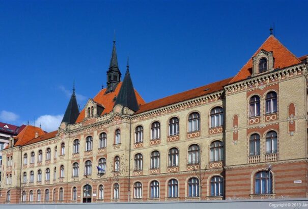 Koronavírus-gyanú miatt átmenetileg bezárnak egy pozsonyi középiskolát