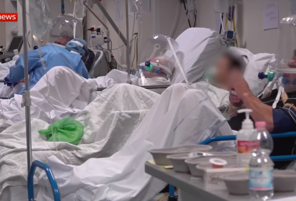 Apokaliptikus felvételek az észak-olaszországi Bergamoból: „Készüljetek. Vagy ez jön, vagy a teljes vesztegzár”