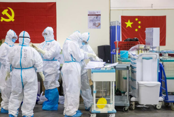 Vuhanban újraszámolták a statisztikát: jóval többen haltak meg COVID-19-ben, mint eddig hitték