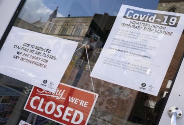 Mélyül a válság az USA-ban: újabb 4,4 millió munkahely szűnt meg egyetlen hét alatt