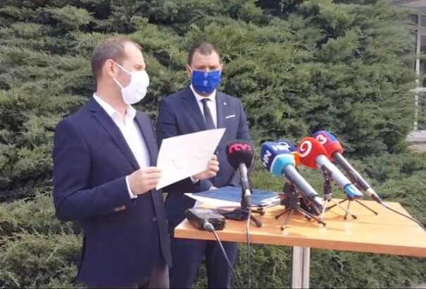 Az idegenforgalom szektorában több tízezer állás szűnhet meg