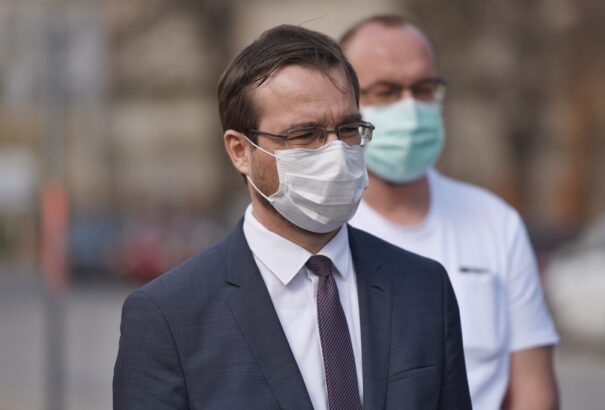 Krajčí: Jutalomként a felelősségteljességért lehetne lazítani a szigorításokon