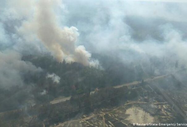Egy héttel keletkezése után még mindig nem sikerült eloltani a csernobili erdőtüzet