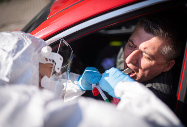 Koronavírus: Mutatjuk, mely kórházak előtt lesznek mintavételi helyek