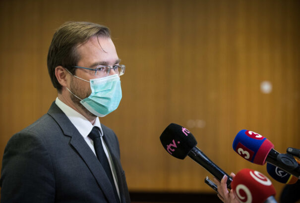 A kormány kiterjesztette a szükségállapotot az ambuláns orvosokra is