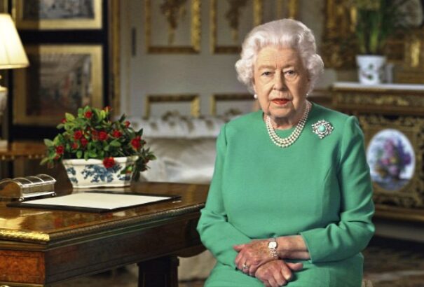 II. Erzsébet: „együttes erővel és elszántsággal legyőzzük a járványt”