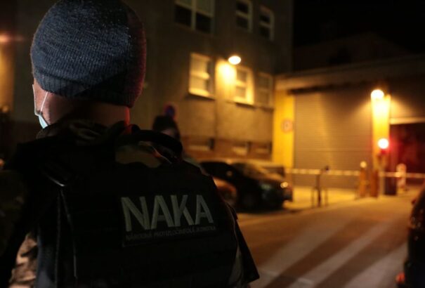 A NAKA a Slavia Capital és a PPA emberét 924 ezer euró csúszópénz elfogadásával vádolja