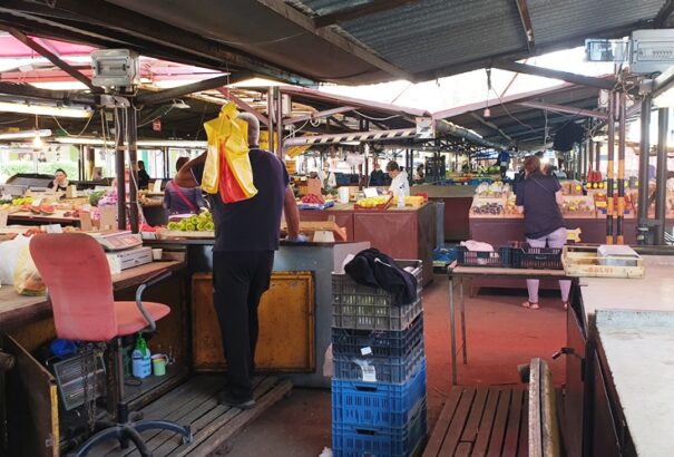 Lassan visszatér az élet a pozsonyi Miletič-piacra – Képekkel