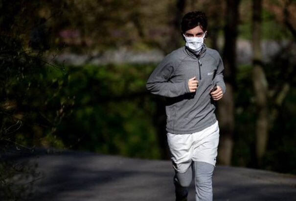 Koronavírus: Másfél millió fertőzött a világon, közel 90 ezer halott (nemzetközi körkép)