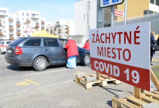 A pozsonyi Seniorcentrum egyik alkalmazottjának is pozitív lett a koronavírustesztje