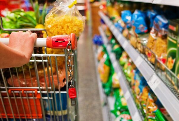 A járvány alatt és húsvétkor is drágult az élelmiszer ára.