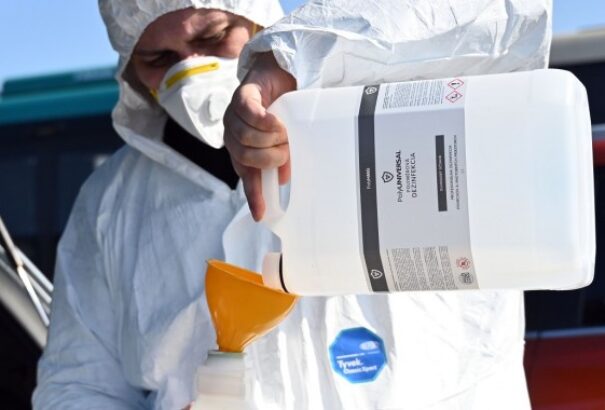 A járványgörbe frissített modellje kevesebb halálesettel és fertőzöttel számol – de őszig várni kell a tetőzésre