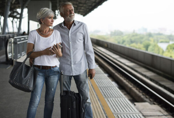 Valószínűleg jövő héttől vetnek véget a nyugdíjasok ingyenes vonatközlekedésének