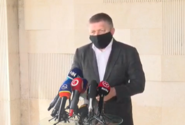 Ficoék a bazini idősek otthonában uralkodó helyzet miatt kritizálják Matovičékat: „A kormánykoalíció teljes csődjének vagyunk a szemtanúi”