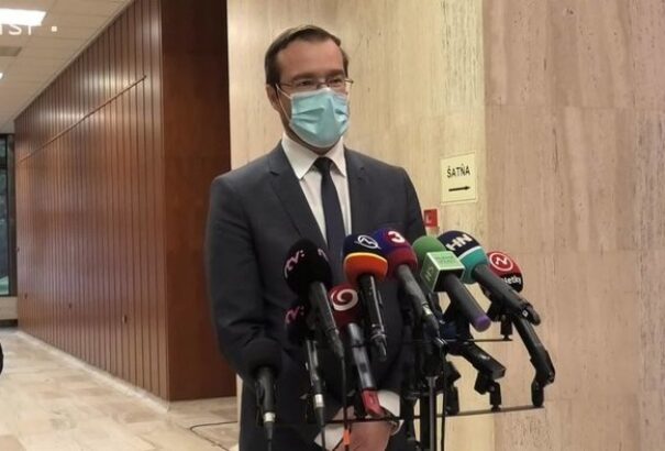 Elkezdődött a védőfelszerelések elosztása