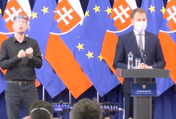 A kormány létrehozza a Kölcsönös Szolidaritás Alapját. Matovič teljes kormányfői fizetését felajánlotta