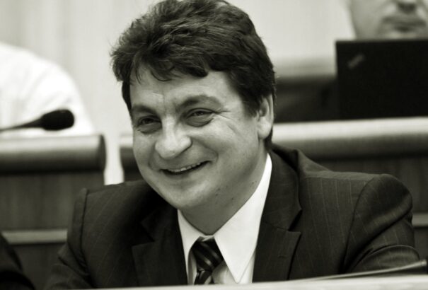 Elhunyt Vörös Péter korábbi parlamenti képviselő