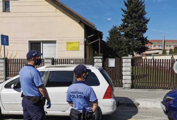 A turócszentmártoni szociális intézményben nemcsak gondozókból, de védőfelszerelésből sincs elég