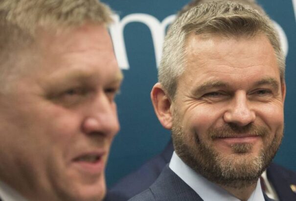 Újabb Fico-ellenes lázadás tört ki a Smerben. A besztercebányai smeres képviselők kiálltak Pellegrini mellett