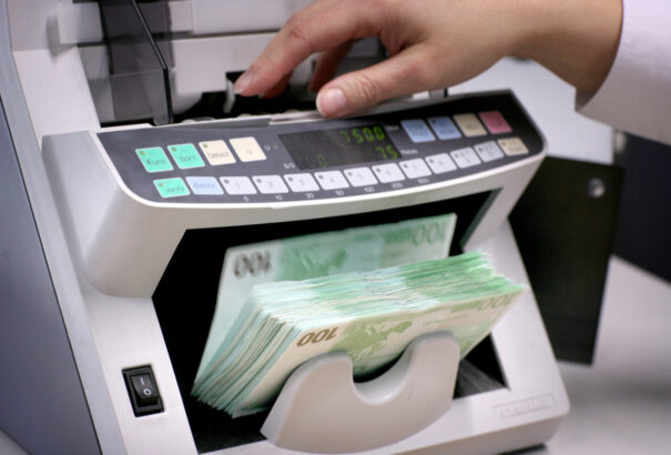 Szlovákia újabb 650 millió eurónyi hitelt vett fel a piacról