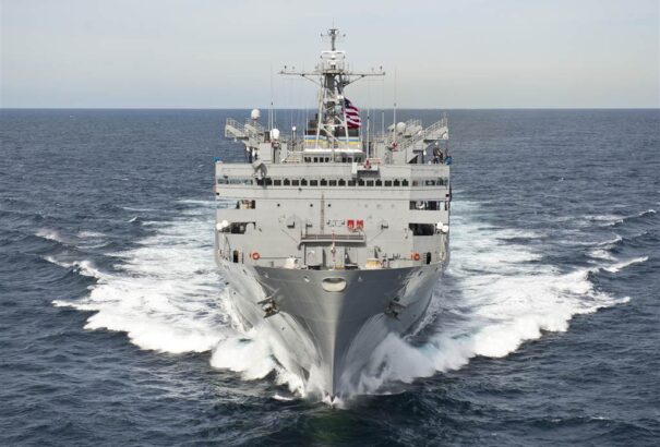 Amerikai hadihajók gyakorlatoznak a Barents-tengeren, Oroszország határaihoz közel