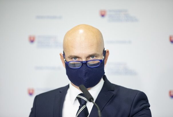 Gröhling: A nyári iskolák önkéntes alapon működnének és elsősorban a diákok nevelésére fókuszálnának