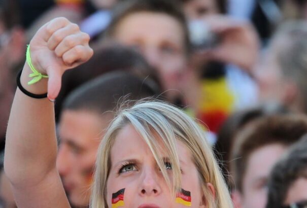 Az NBS megint lefelé módosította a szlovákiai gazdasági előrejelzéseket. Repkednek a mínuszok Európában